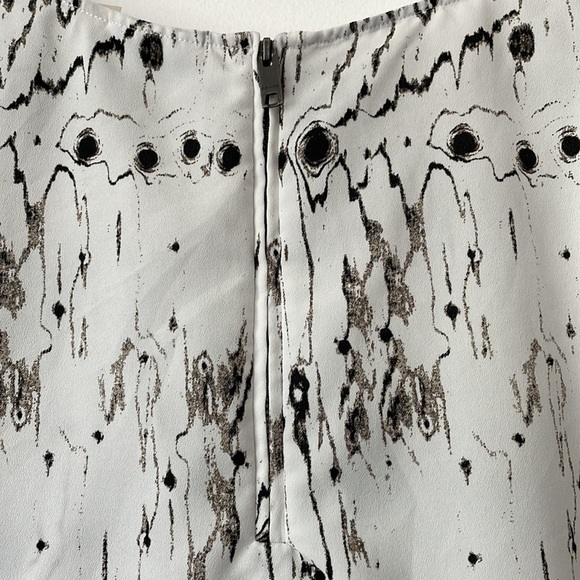 DKNY Women’s Top - Picture 7 of 9